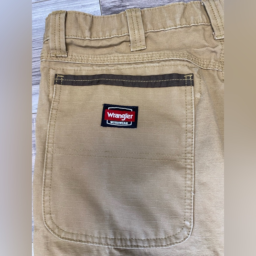 Wrangler Workwear Cargo Pants Mens 34x31 Canvas Khaki Tan Heavy Duty Distressed - Picture 7 of 9